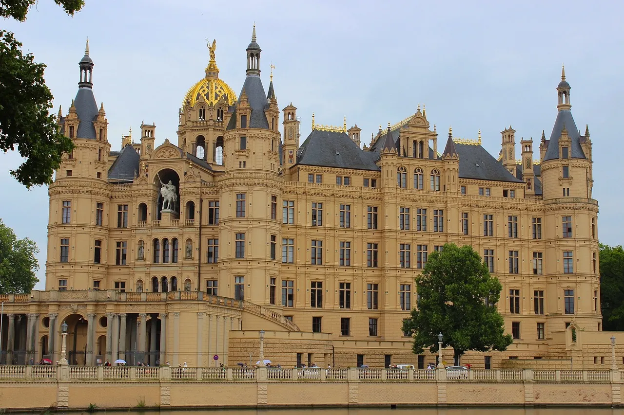 Schwerin ist die Hauptstadt des Landes Mecklenburg-Vorpommern.
